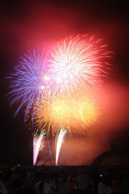 旭市いいおかYOU・遊フェスティバル2026 海浜花火大会 夜空に花開くスターマインは圧巻の一言