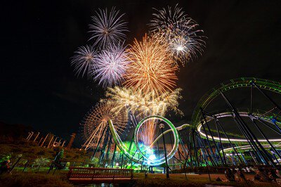 姫祭夏花火2026 ナイトプールから望む花火は写真映えする