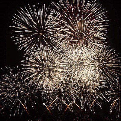 連続打ち上げが魅せるクライマックス