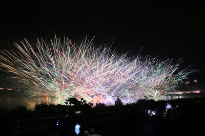 咲花温泉水中花火大会 画像(2/5)