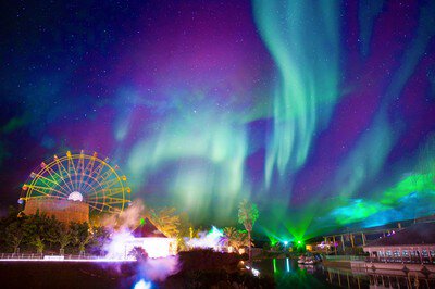 夜空にオーロラを再現「奇跡のオーロラショー」も同時開催