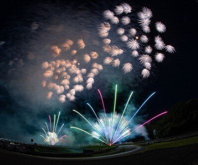 岡山国際サーキット花火大会 produced by 磯谷煙火店 画像(3/4)
