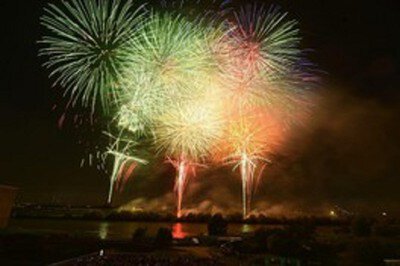 広大な会場に広がる迫力の花火