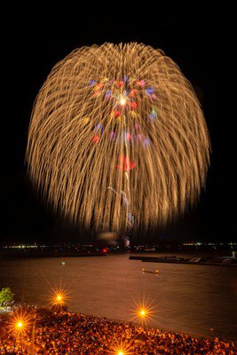 2026 第44回蒲郡まつり納涼花火大会 夜空を覆う圧巻の正三尺玉