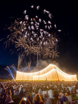 全国花火名人選抜競技大会 ふくろい遠州の花火2026 夜空を染める黄金のナイアガラと大輪の花火