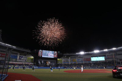 MARINES HANABI (マリーンズ花火) 球場から眺める花火は格別