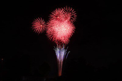 第54回 昭島市民くじら祭 夢花火 次々と打ち上げられるスターマイン