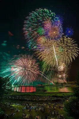 츠루노마이바시 개축공사 기념 2026 츠루타축제 기념 불꽃발사 수상 스타마인은 장관입니다