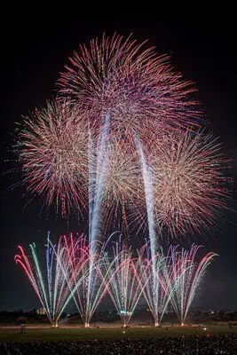 제110회 기념 아시카가 불꽃축제 - 색색의 불꽃이 밤하늘을 가득 채우는 순간