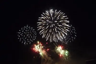 しおざわ夏まつり 花火大会 打ち上げ場所の近くでも見物ができる