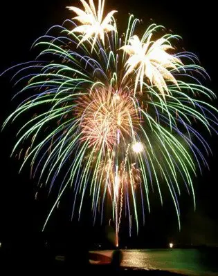 테라도마리항 축제 해상 대불꽃축제 - 해면과 해상 모두에 꽃을 피우는 대스타마인