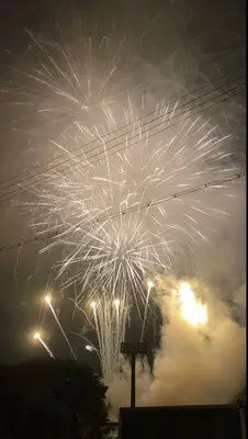 하가 축제 제53회 하가 불꽃축제 가까이에서 호쾌하게 쏘아올려지는 불꽃의 박력을 체감하자