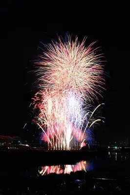 Inagawa Fireworks Festival Image (2/4)