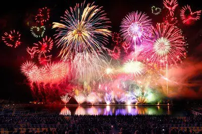 豪斯登堡 聖誕·平安夜煙火
